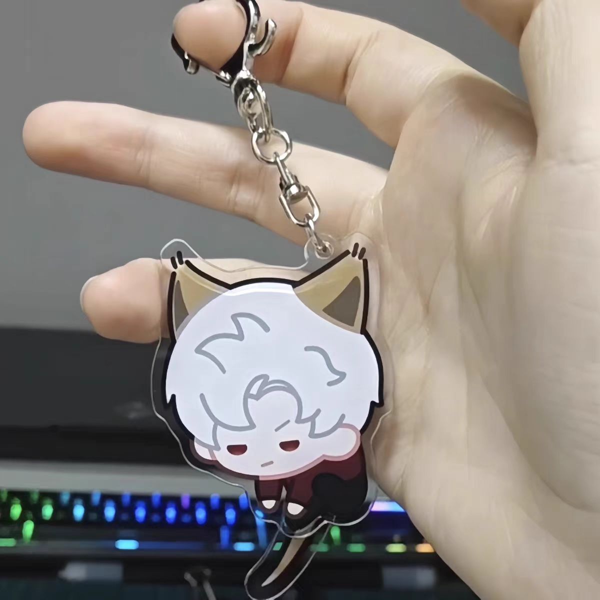 Tail wagging cat keychain Cute