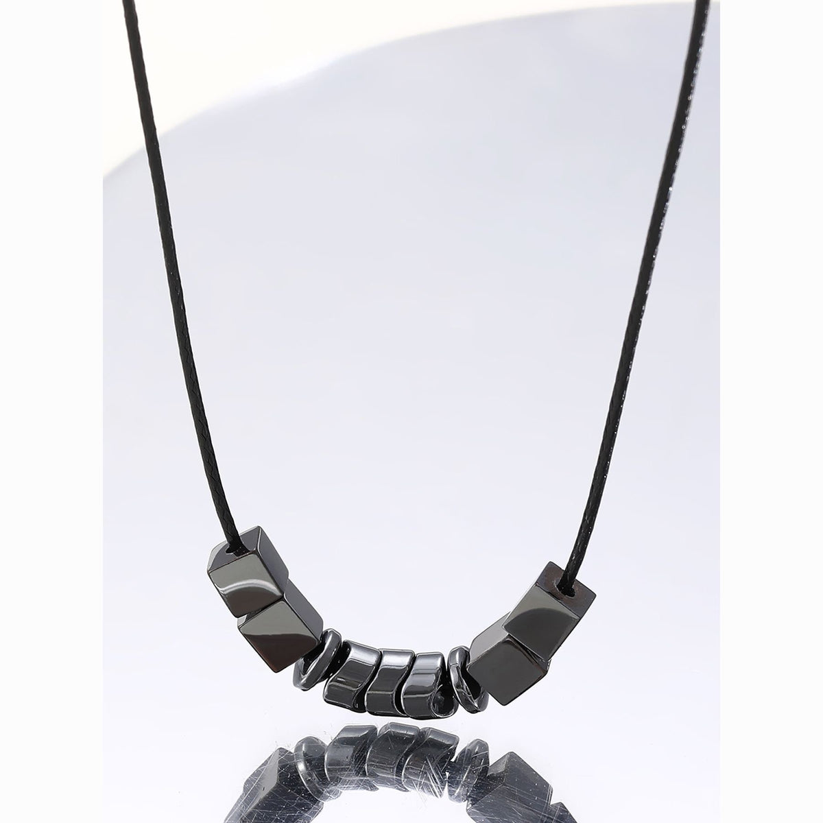 Sylus Clavicle Necklace