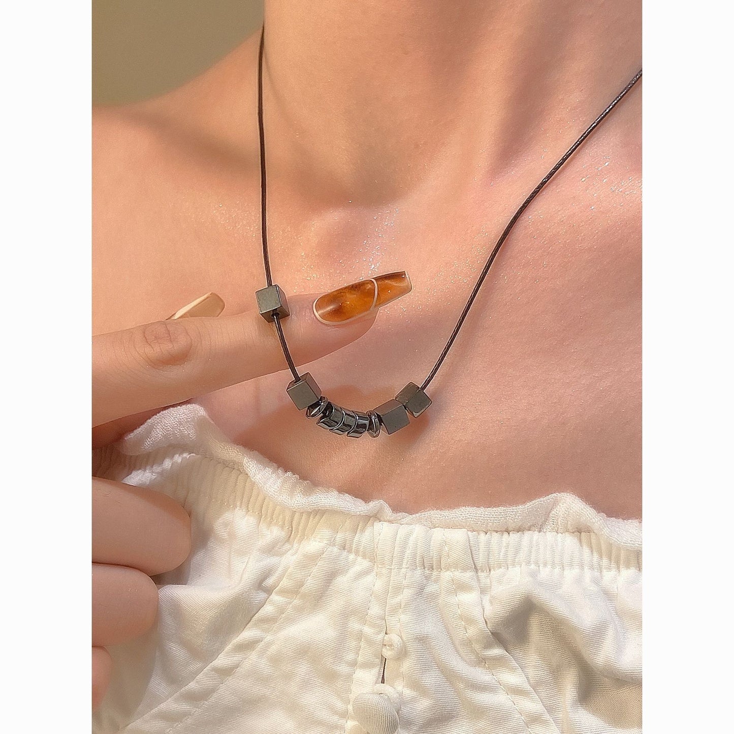 Sylus Clavicle Necklace