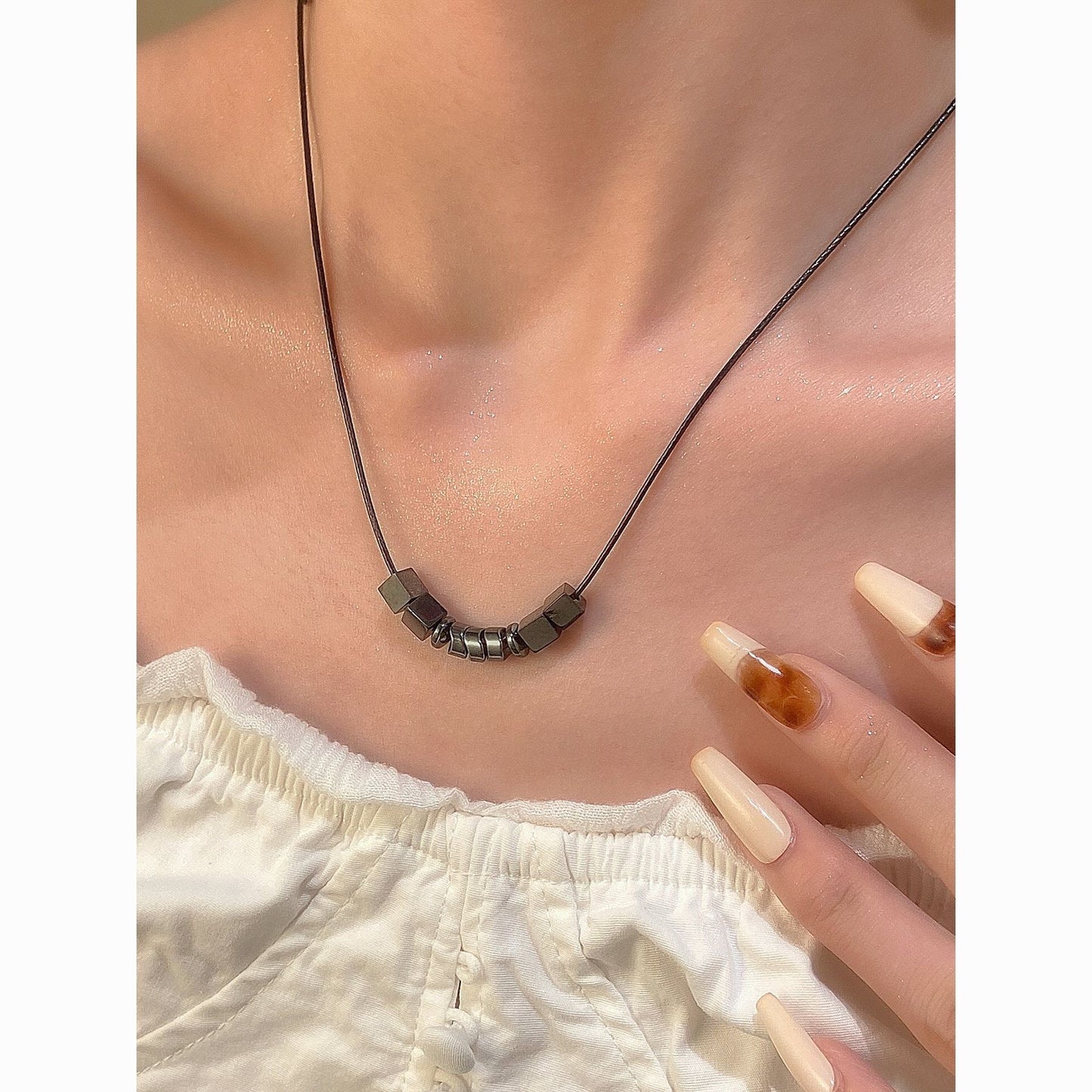 Sylus Clavicle Necklace